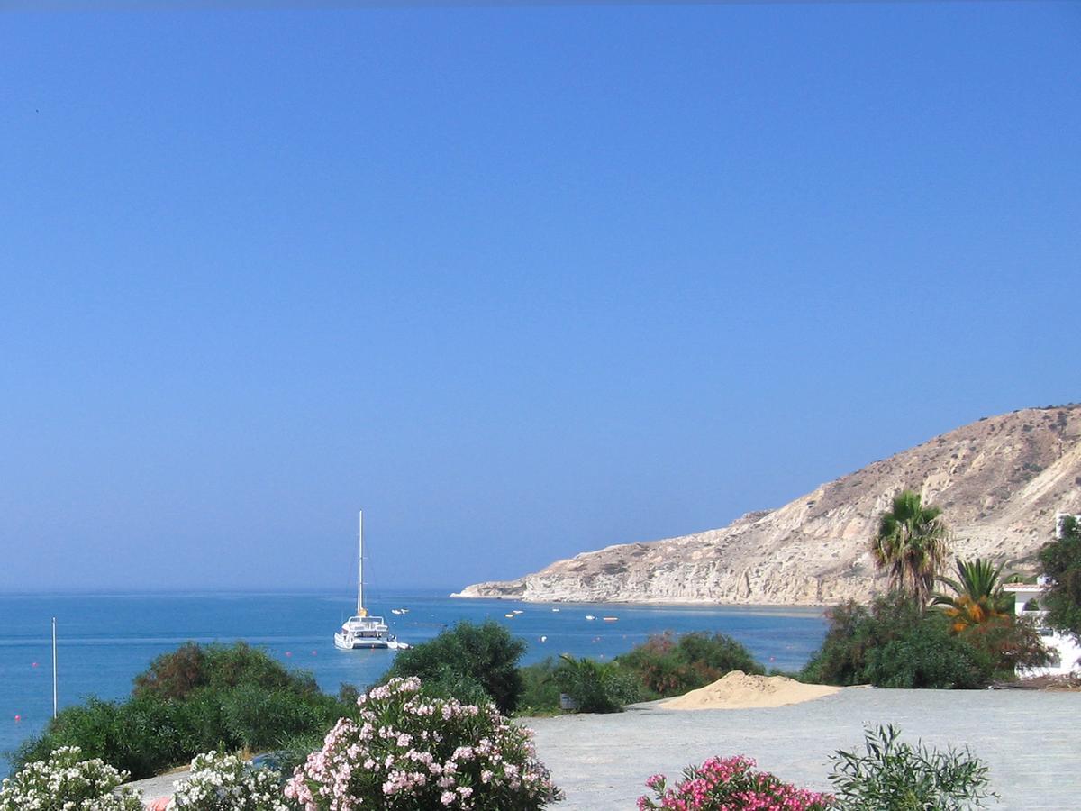 Amoroza Villa Pissouri Exterior photo