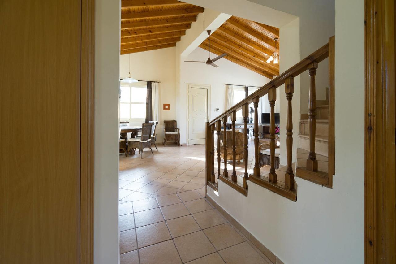 Amoroza Villa Pissouri Exterior photo